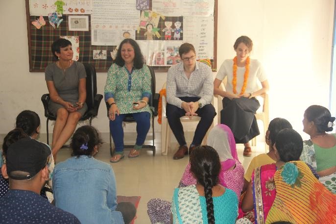 Dr Kiran facilitates the interaction between the community and Ms Sidhu.