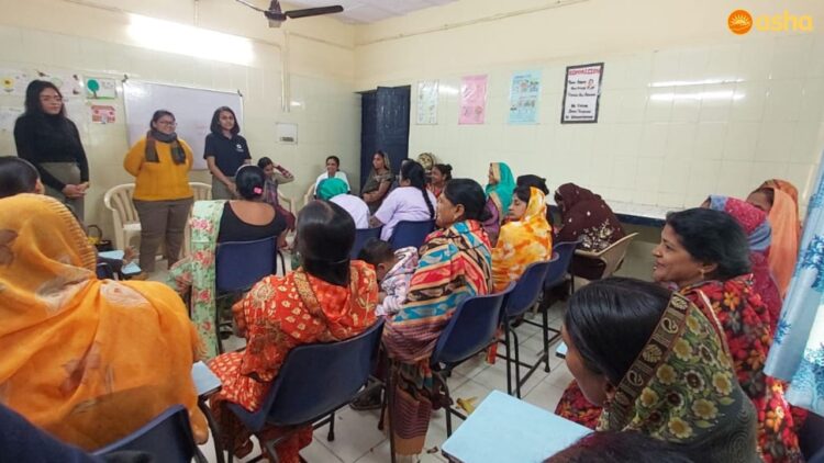 Macquarie Team facilitates a workshop on Nutrition, Hygiene and Empowerment in Mayapuri Slum